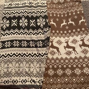 Selling 2 pair of pants. Size small